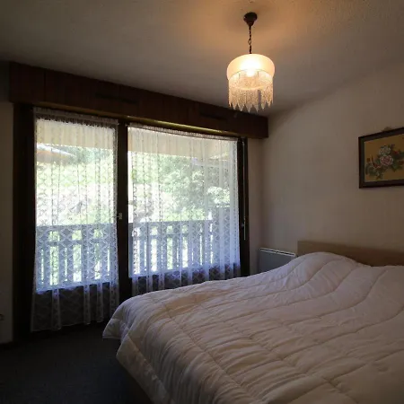 Apartment Cosy 2 Pieces, Terrasse, Pour 6 Personnes Au Pied Des Pistes Et Proche Du Centre - Fr-1-572-125